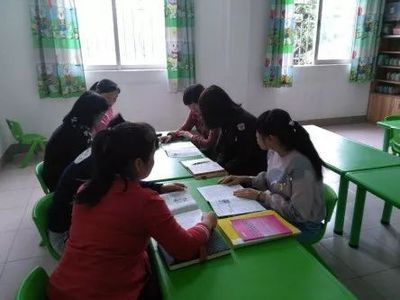 凝聚集體智慧 打造高效課堂——雅正幼兒園開展大班級家長學校案例教學研討活動